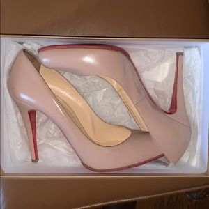 Christian Louboutin Decollette Nude Size 41